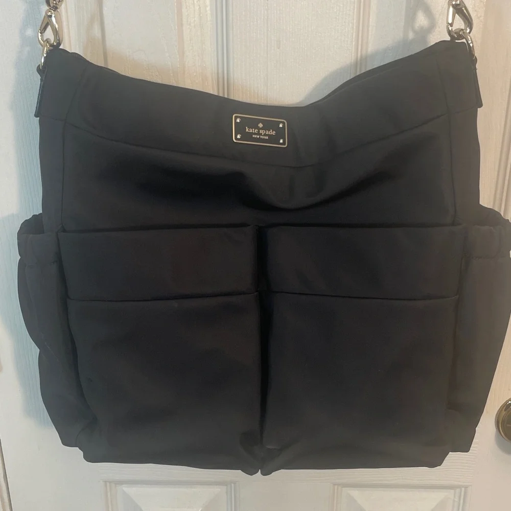 KATE SPADE Black NYLON TOTE /Baby Bag 18” X 14 1/2” X 4” Crossbody Many Pockets - Picture 2 of 16